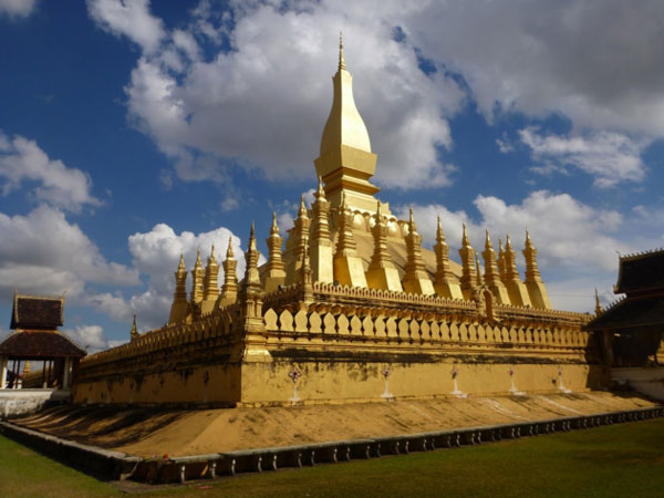 du lich lao gia re.